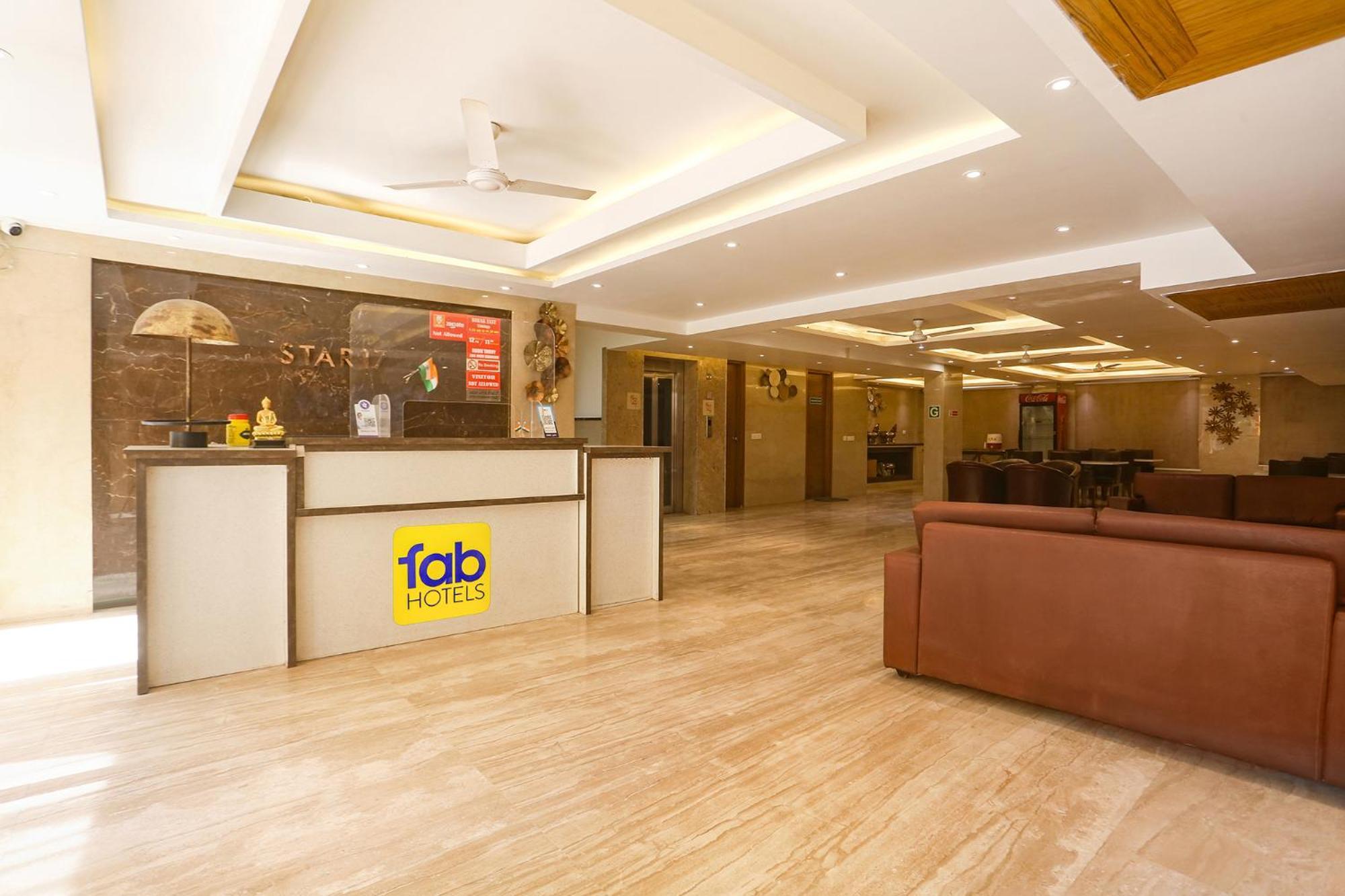 Fabhotel Prime Star 17 - Nr Yashobhoomi Convention Centre Delhi  Dış mekan fotoğraf